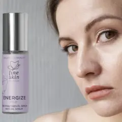 Feine Haut mit einem reichhaltigen Ölserum, das Hydroxypinacolone Retinoate enthält, für jugendliche Ausstrahlung.